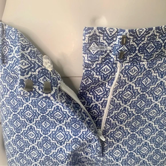 PURE COLLECTION Geo Print Cotton Capri Pants Blue and White - Picture 12 of 16